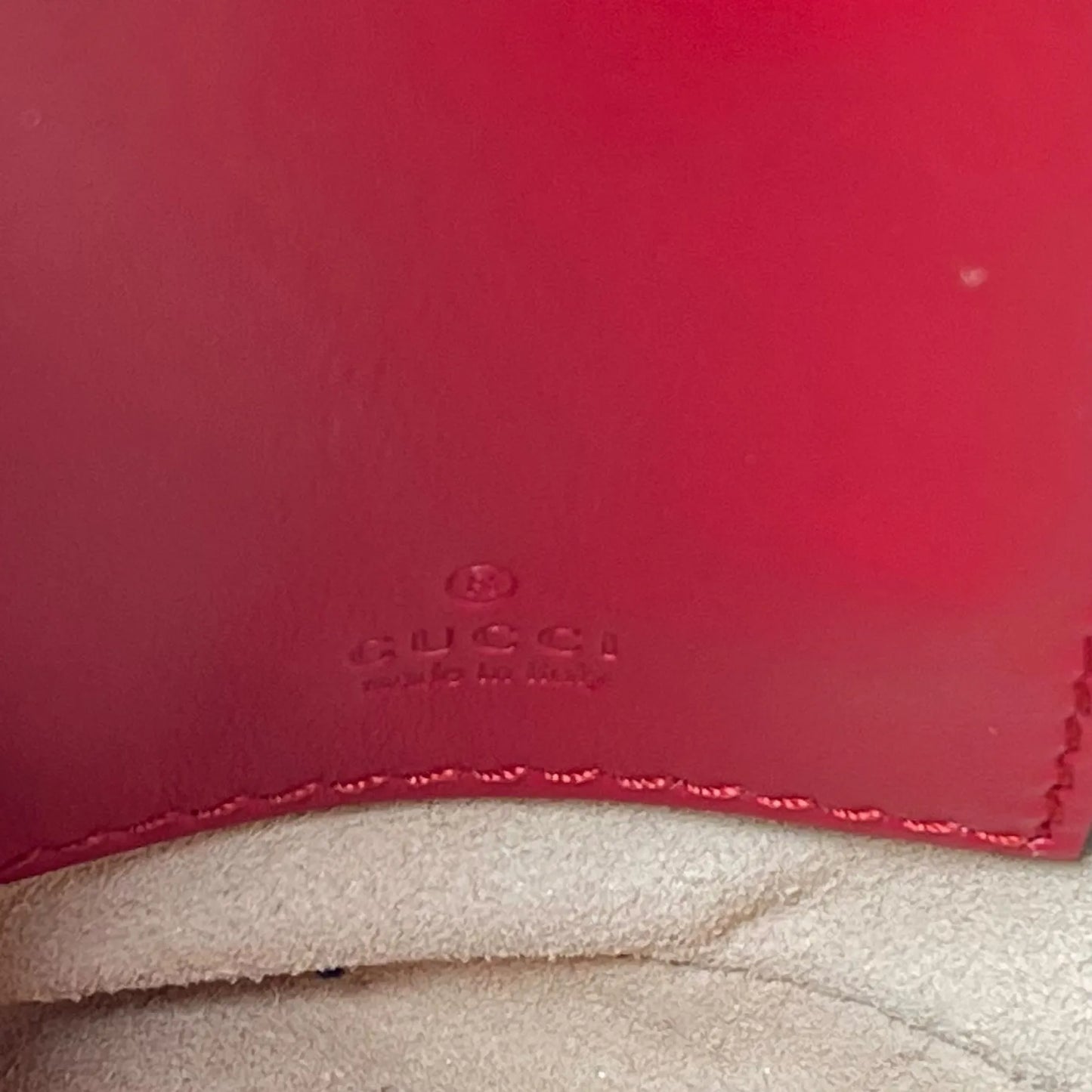 GUCCI GG Marmont Mini Bucket Bag - Red