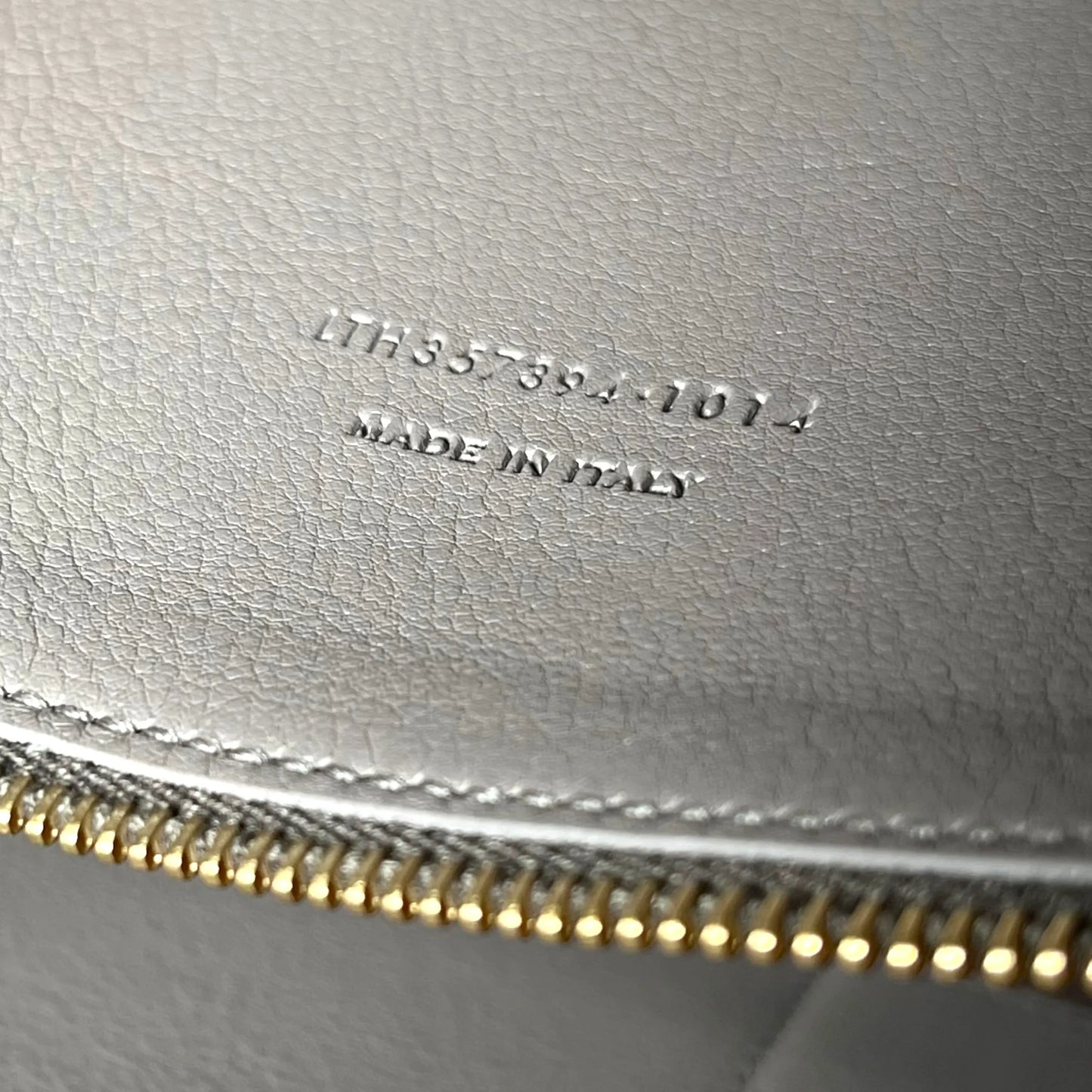 Saint Laurent Cabas Leather Hand Bag - Gray