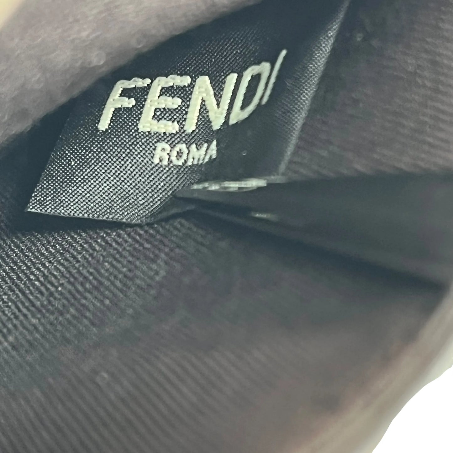 FENDI Phone Case Shoulder Bag - White
