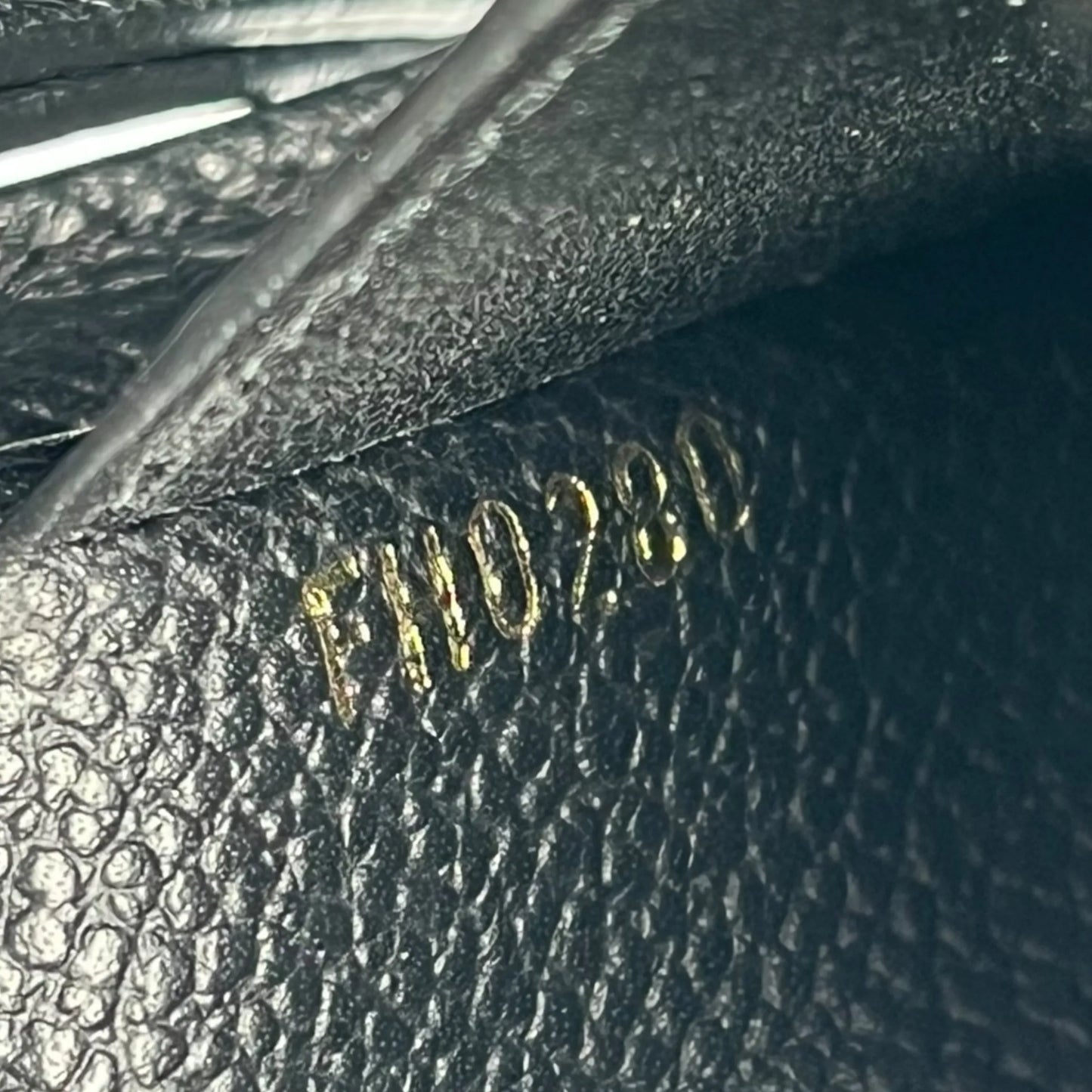 Louis Vuitton Monogram Empreinte Porte Cartes Card Case - Black