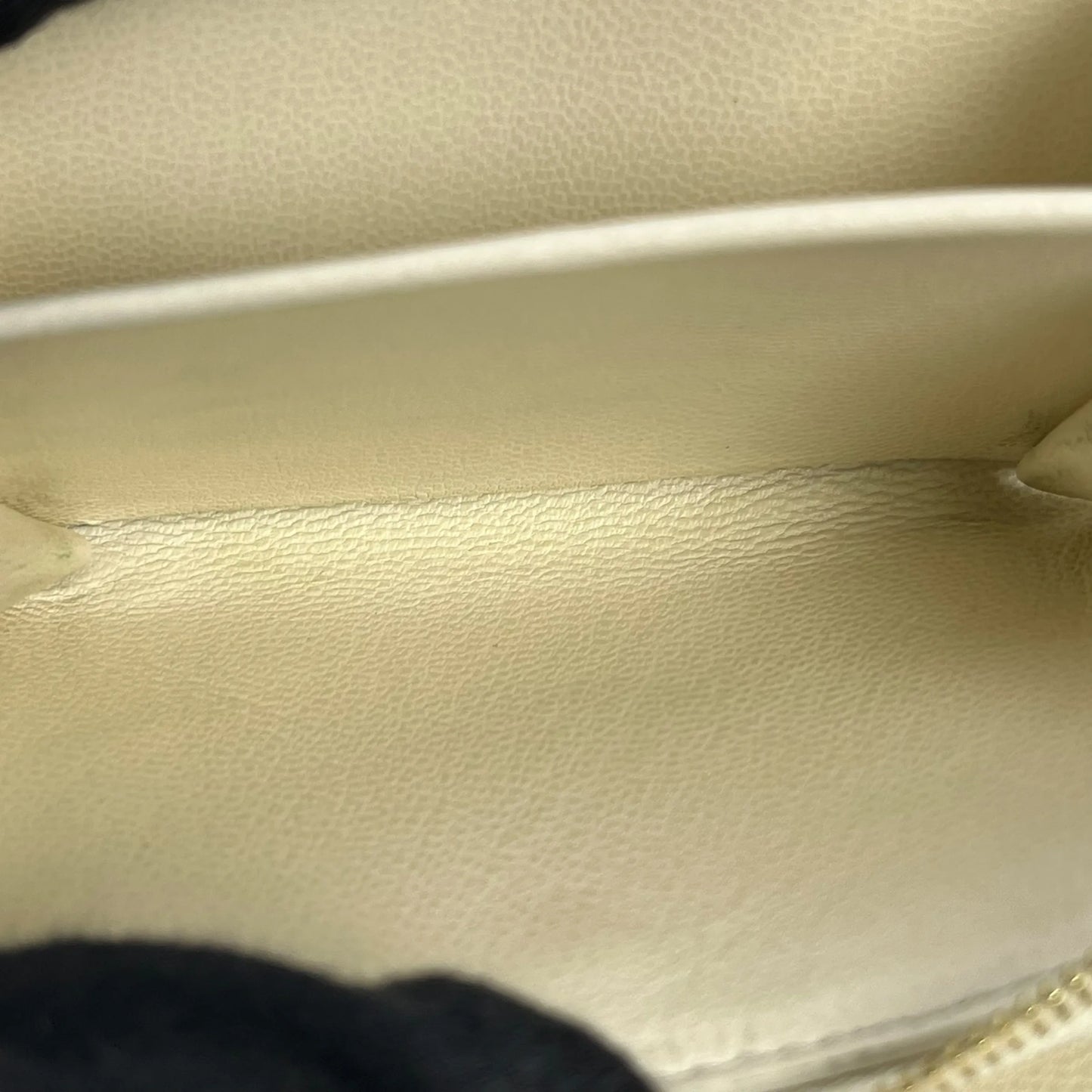 Louis Vuitton Monogram Portefeuille Lou Compact Wallet - White