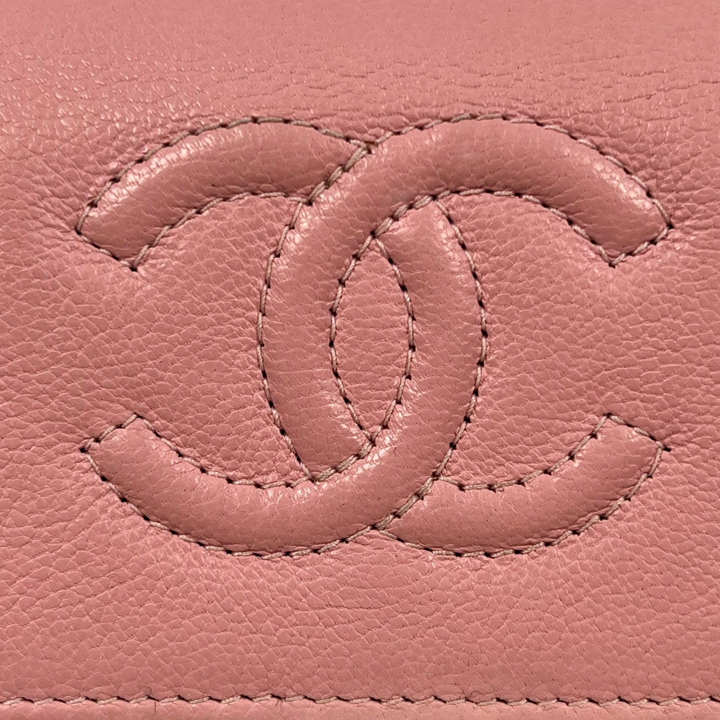 CHANEL Caviar Skin Bi-Fold Long Wallet - Pink