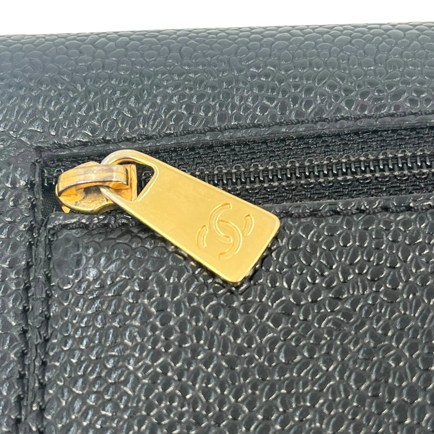 CHANEL Coco Mark Compact Wallet - Black