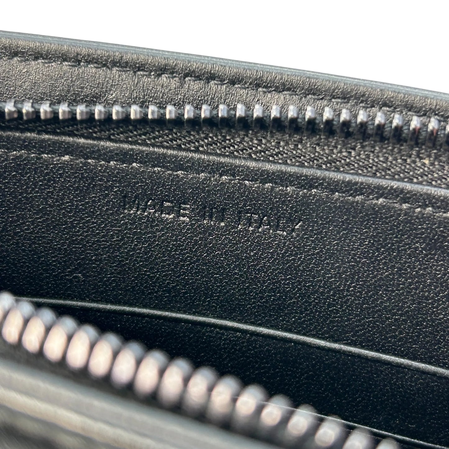 Dior Caro Diamond Calfskin Zipped Pouch With Chain Wallet Shoulder Bag - Black