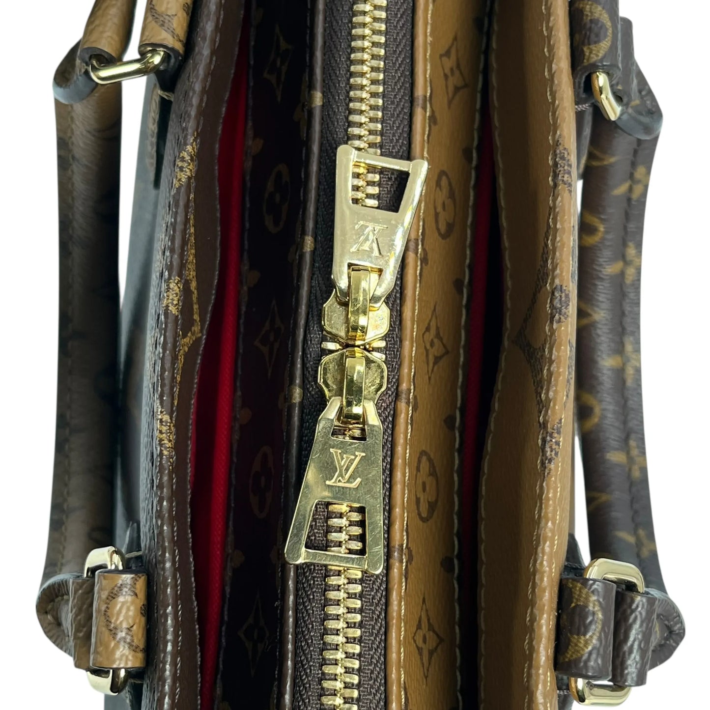 Louis Vuitton Monogram Reverse On The Go EW - Brown