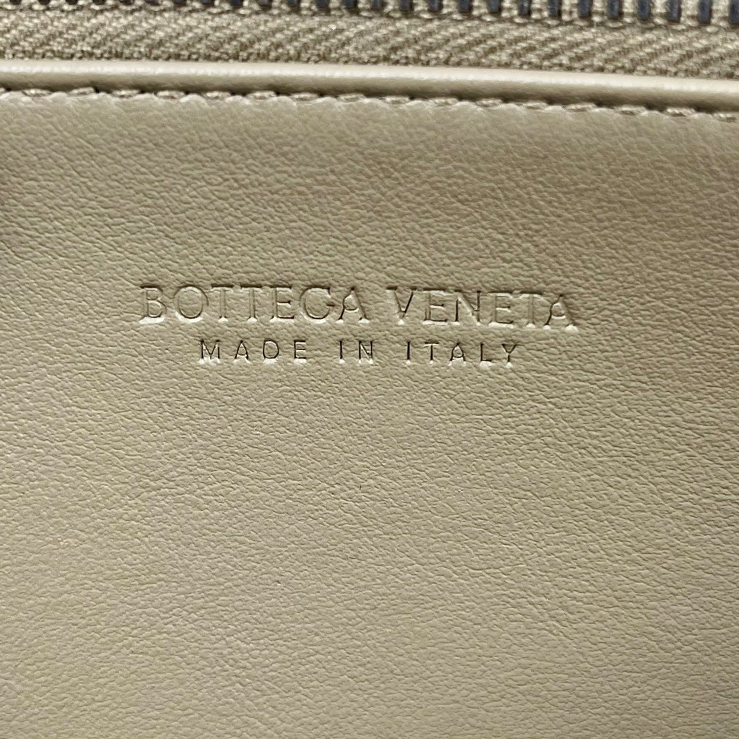 Bottega Veneta Maxi Intrecciato Zip Around Long Wallet - Beige