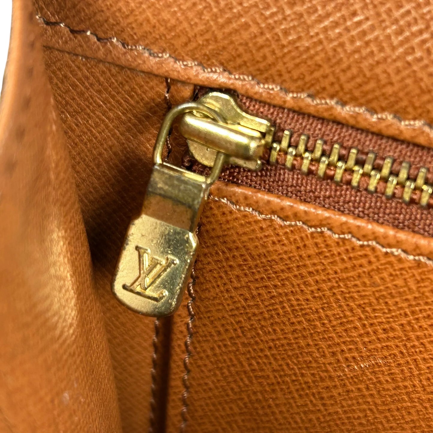 Louis Vuitton Monogram Pochette Dame Clutch Bag - Brown
