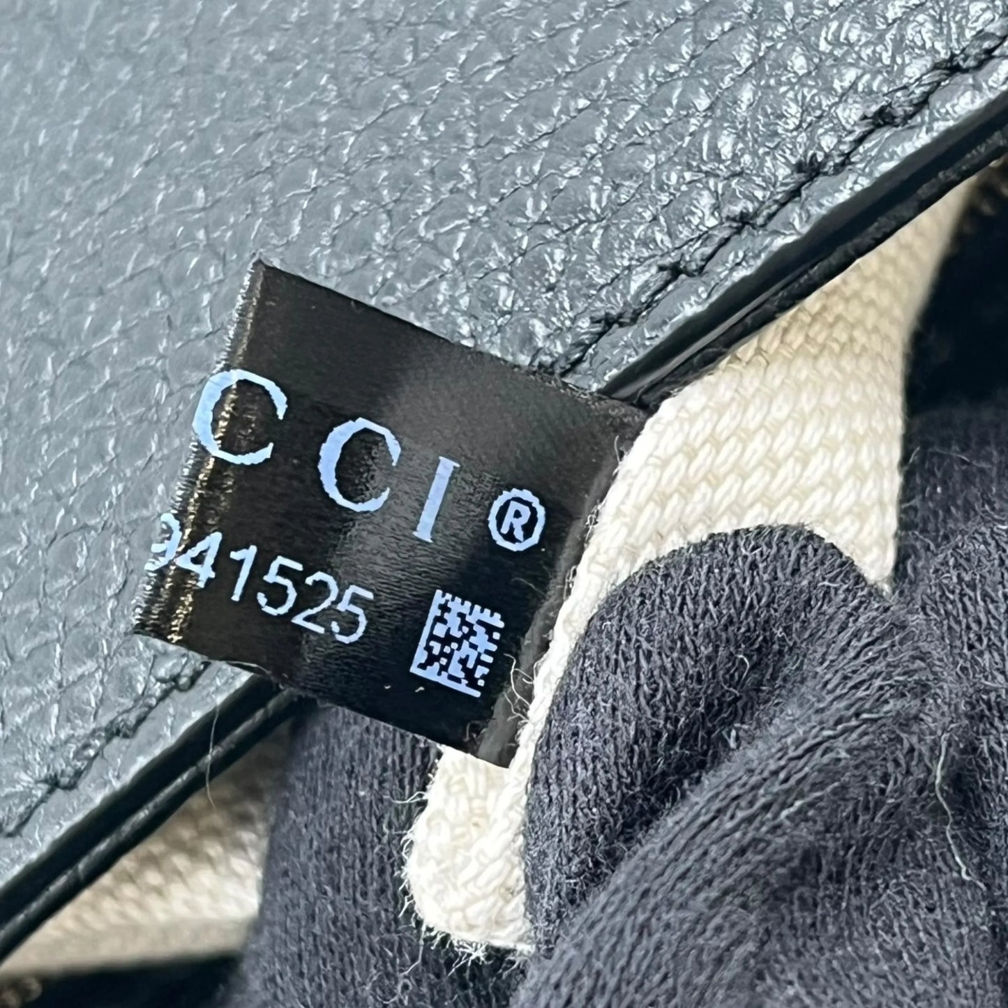 GUCCI Soho Chain Shoulder Bag - Black
