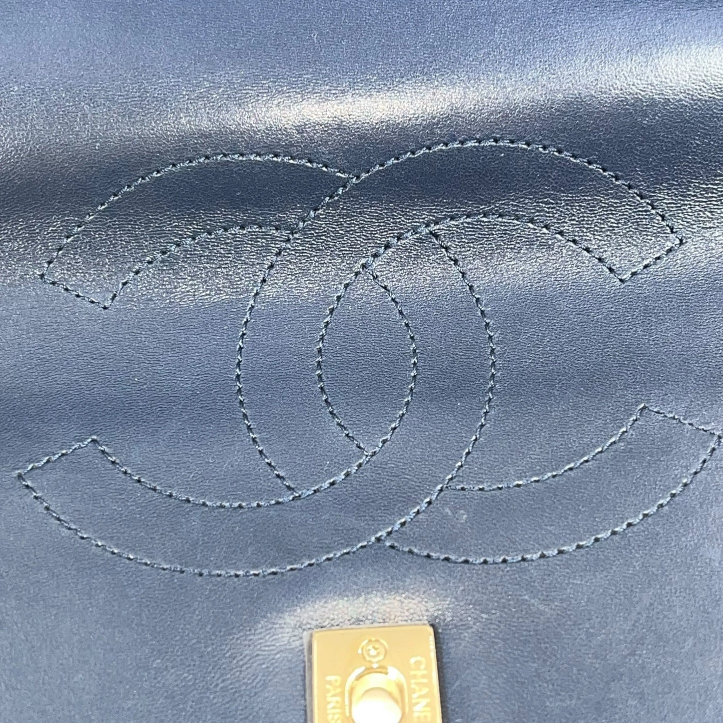 CHANEL Materasse Top Handle Trendy CC Chain Shoulder Bag - Navy
