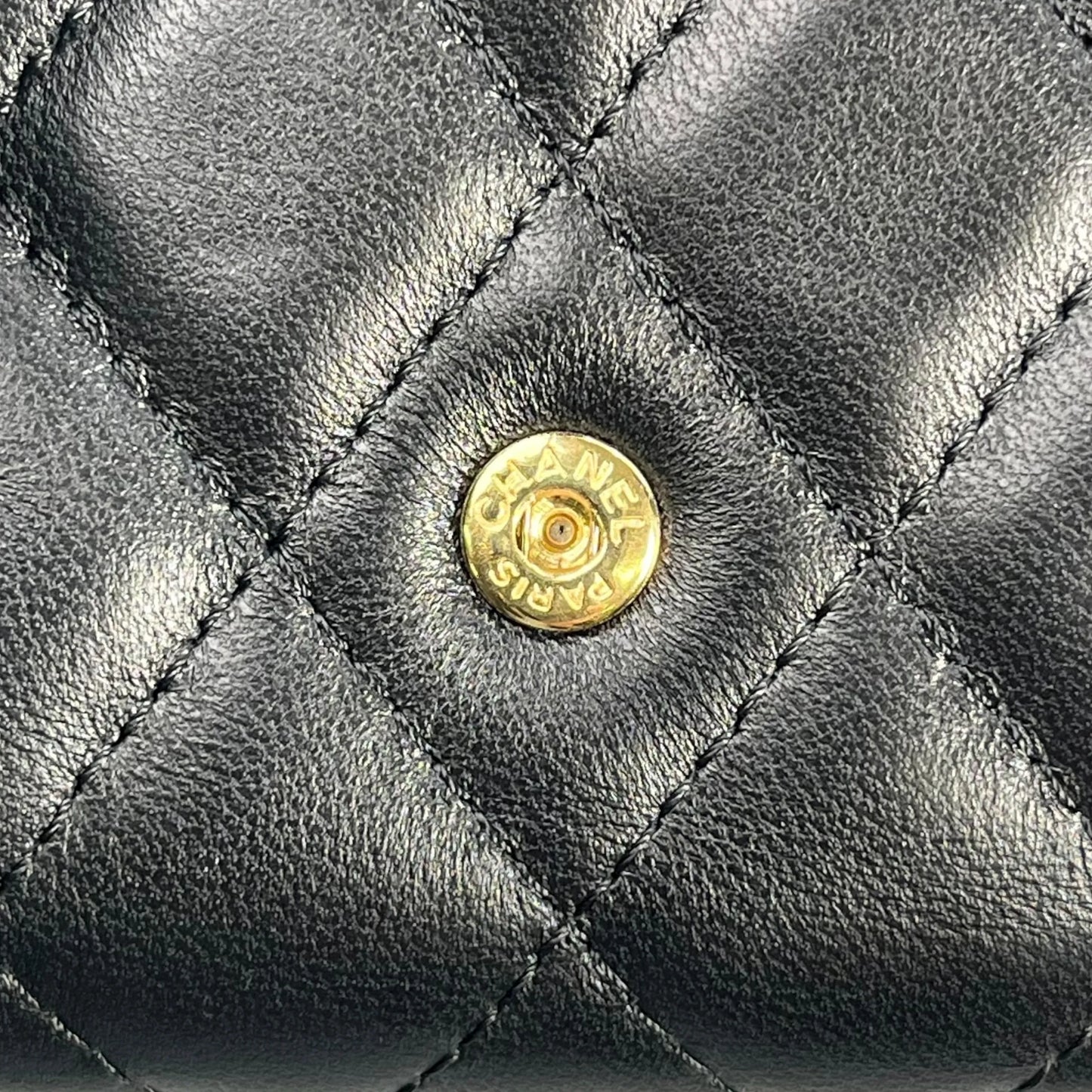 CHANEL Matelasse Classic Flap Compact Wallet Lambskin - Black