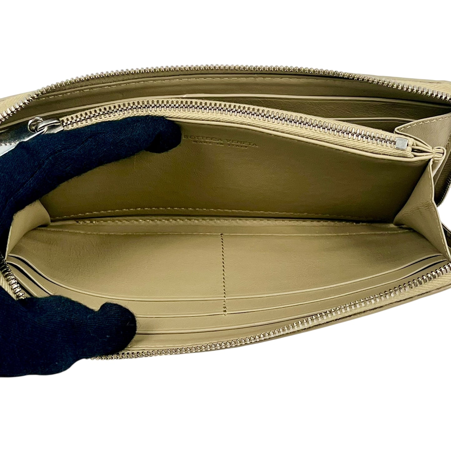 Bottega Veneta Maxi Intrecciato Zip Around Long Wallet - Beige