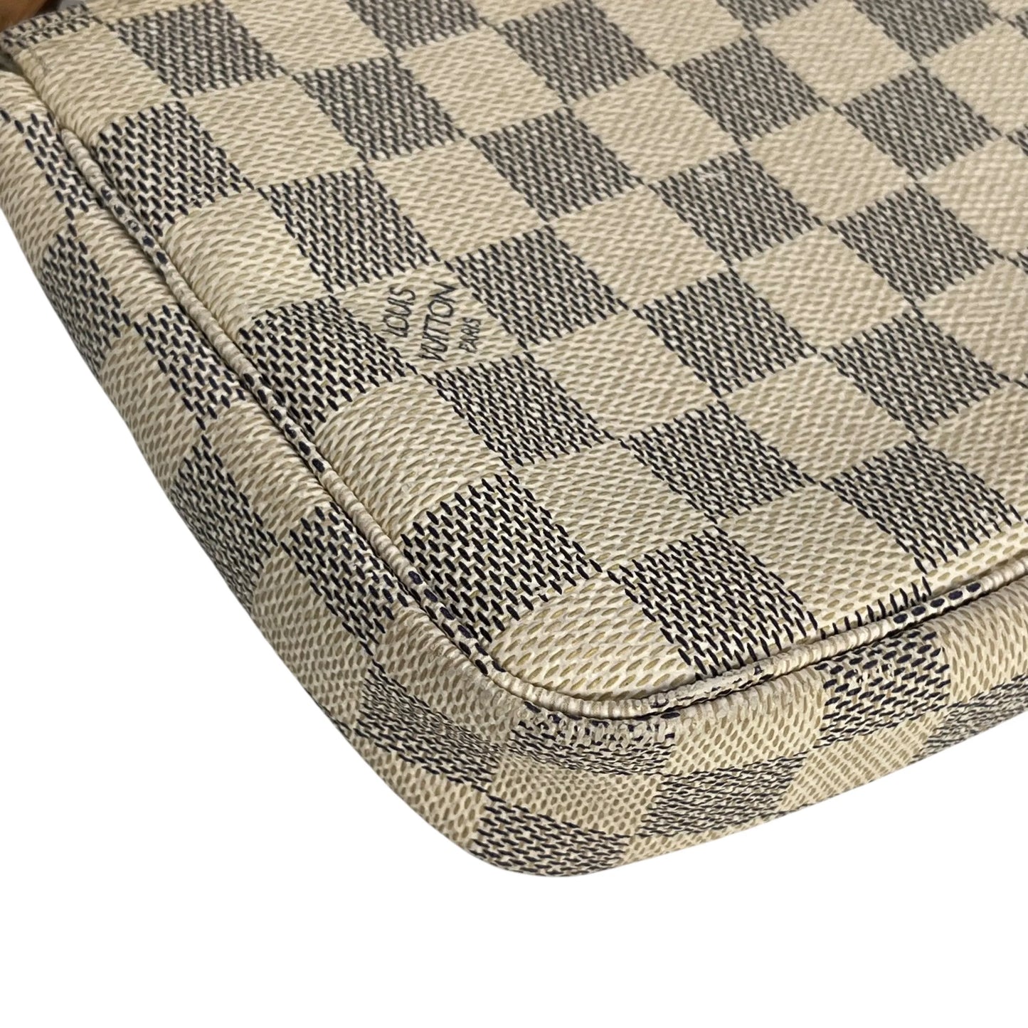 Louis Vuitton Damier Azur Pochette Accessories Pouch - White