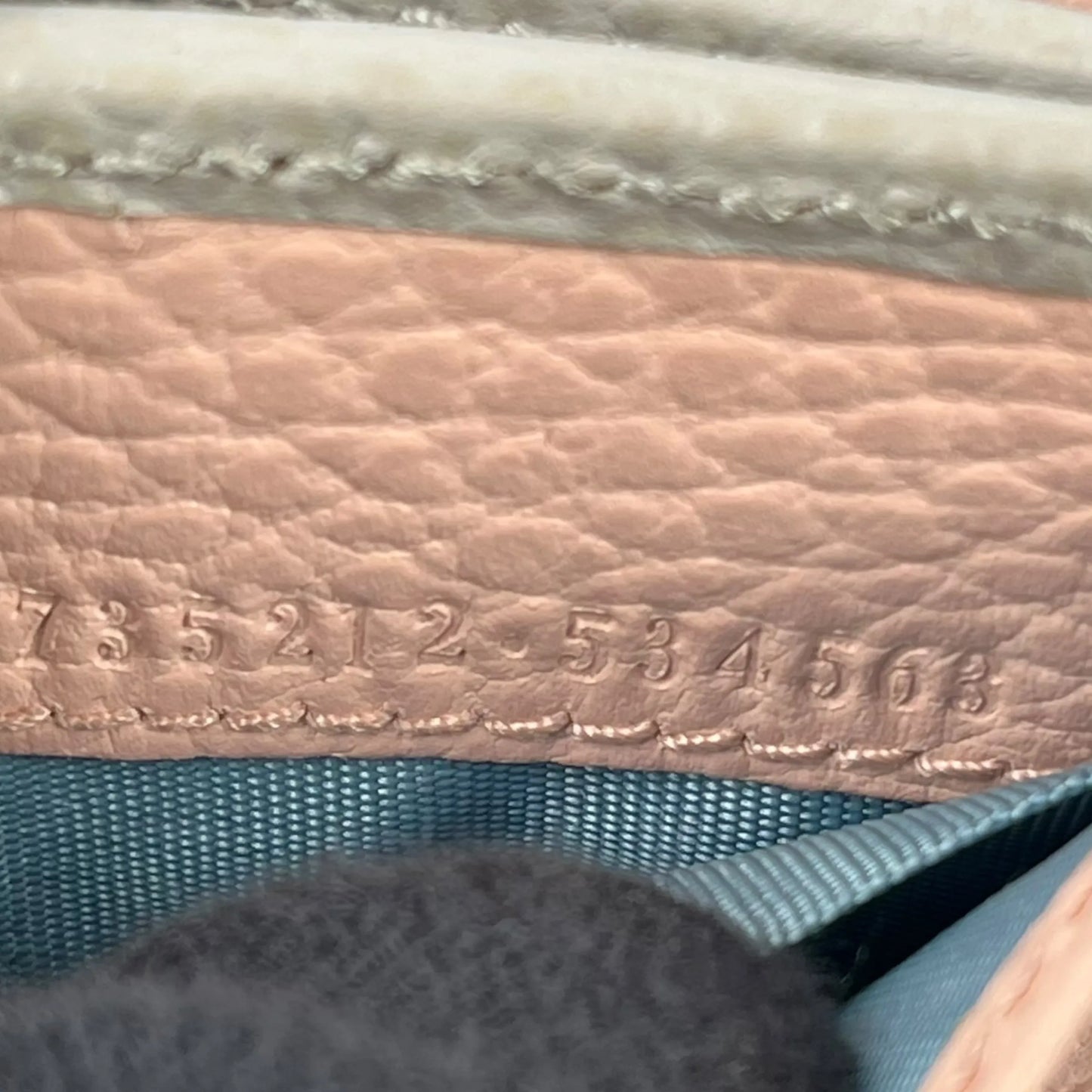 GUCCI Double G Compact Wallet - Gray