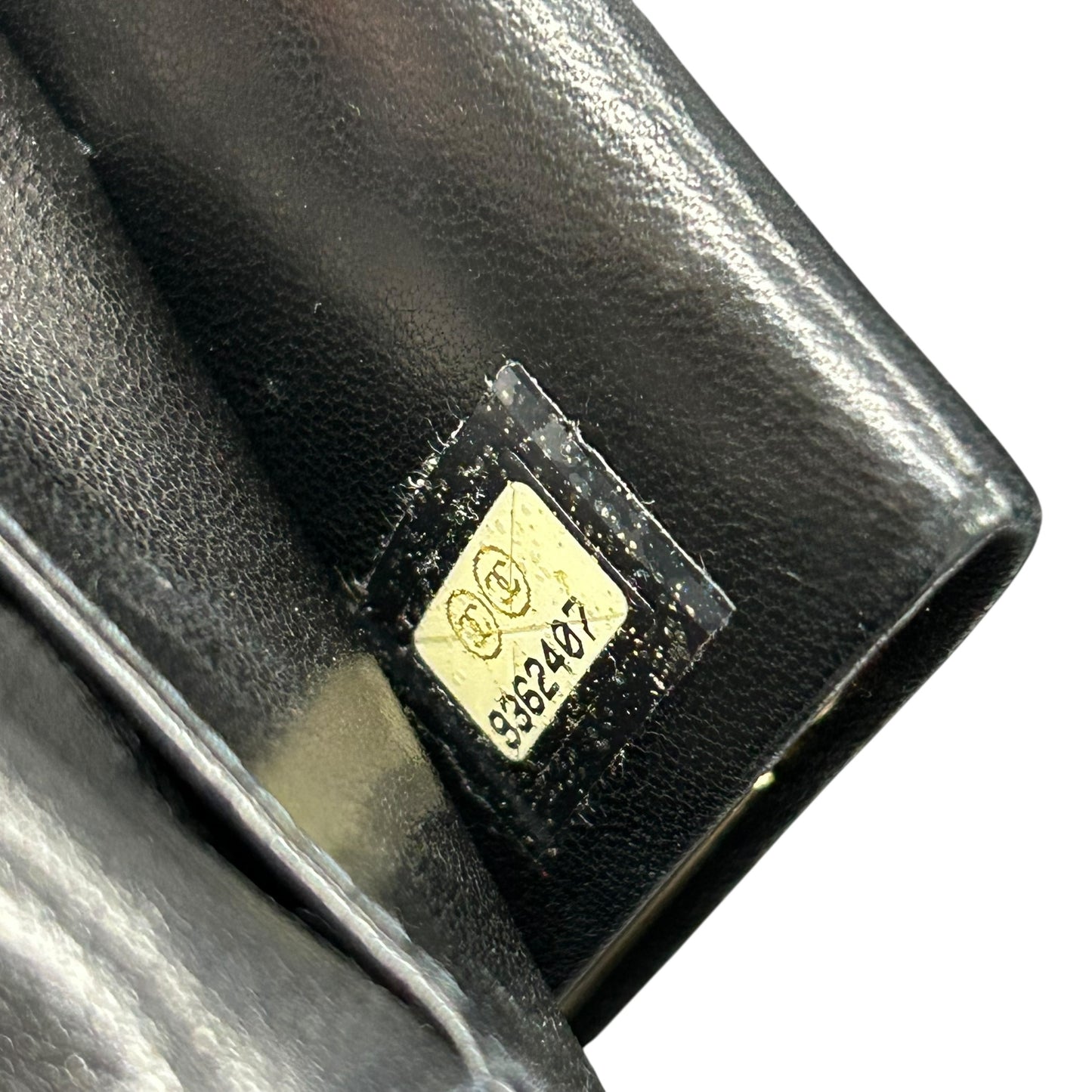 CHANEL Caviar Skin Coco Mark Kiss Lock Long Wallet - Black