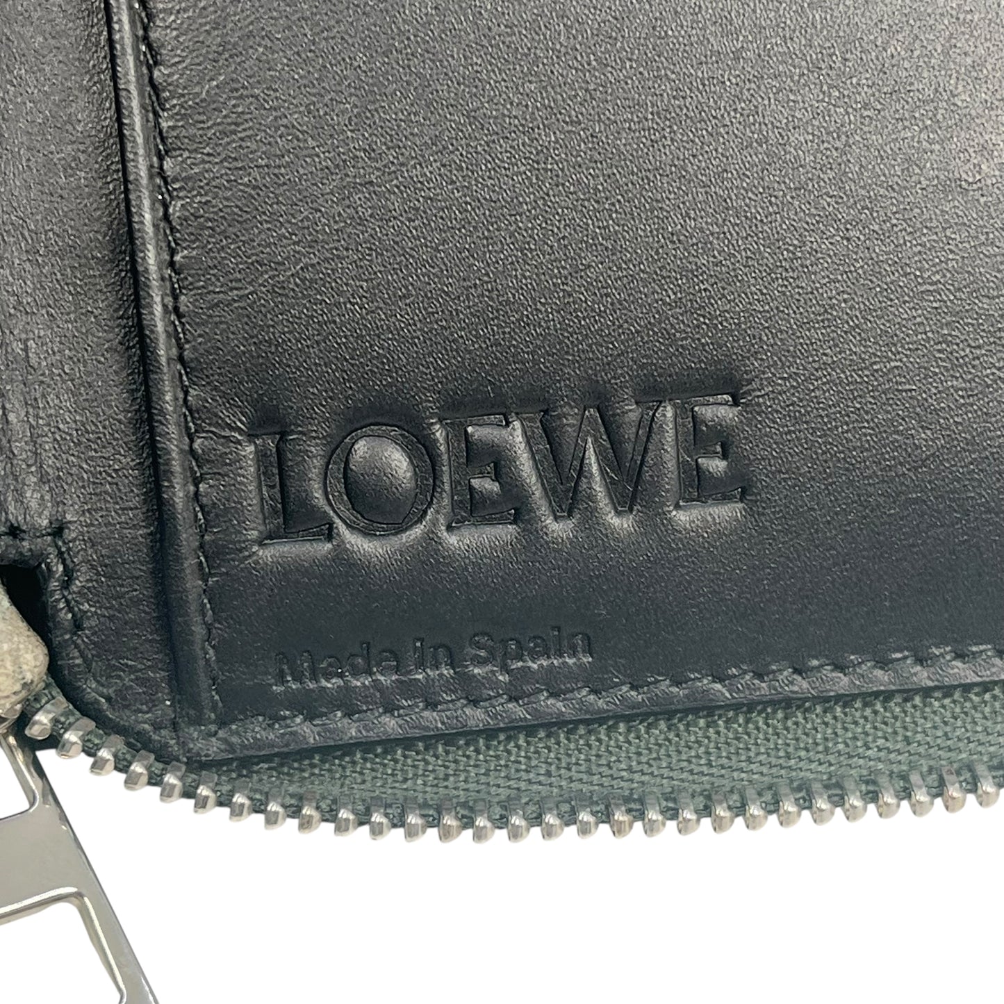 LOEWE Anagram Zip Around Bi-fold Compact Wallet - Green