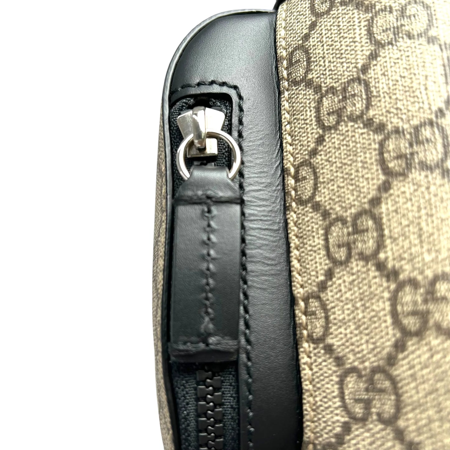 GUCCI GG Supreme Canvas Small Backpack - Beige Black