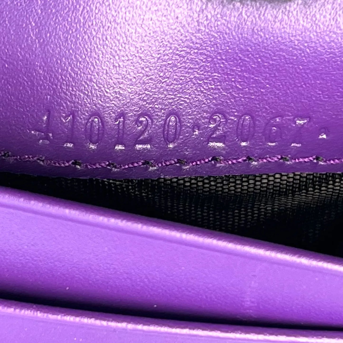 GUCCI Guccissima Leather Compact Wallet - Purple