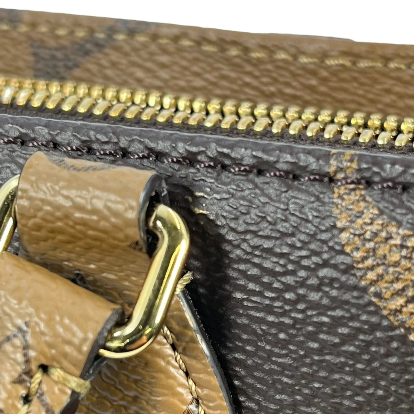 Louis Vuitton Monogram Reverse On The Go EW - Brown