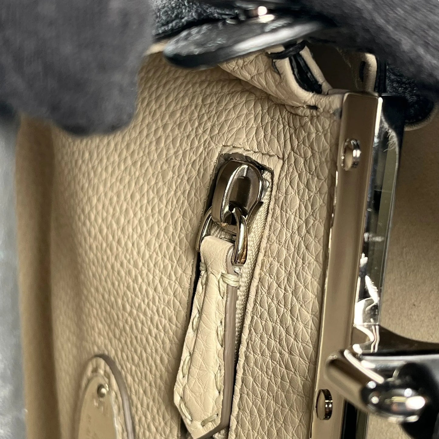 FENDI Peekaboo Leather Hand Bag Shoulder Bag - Gray
