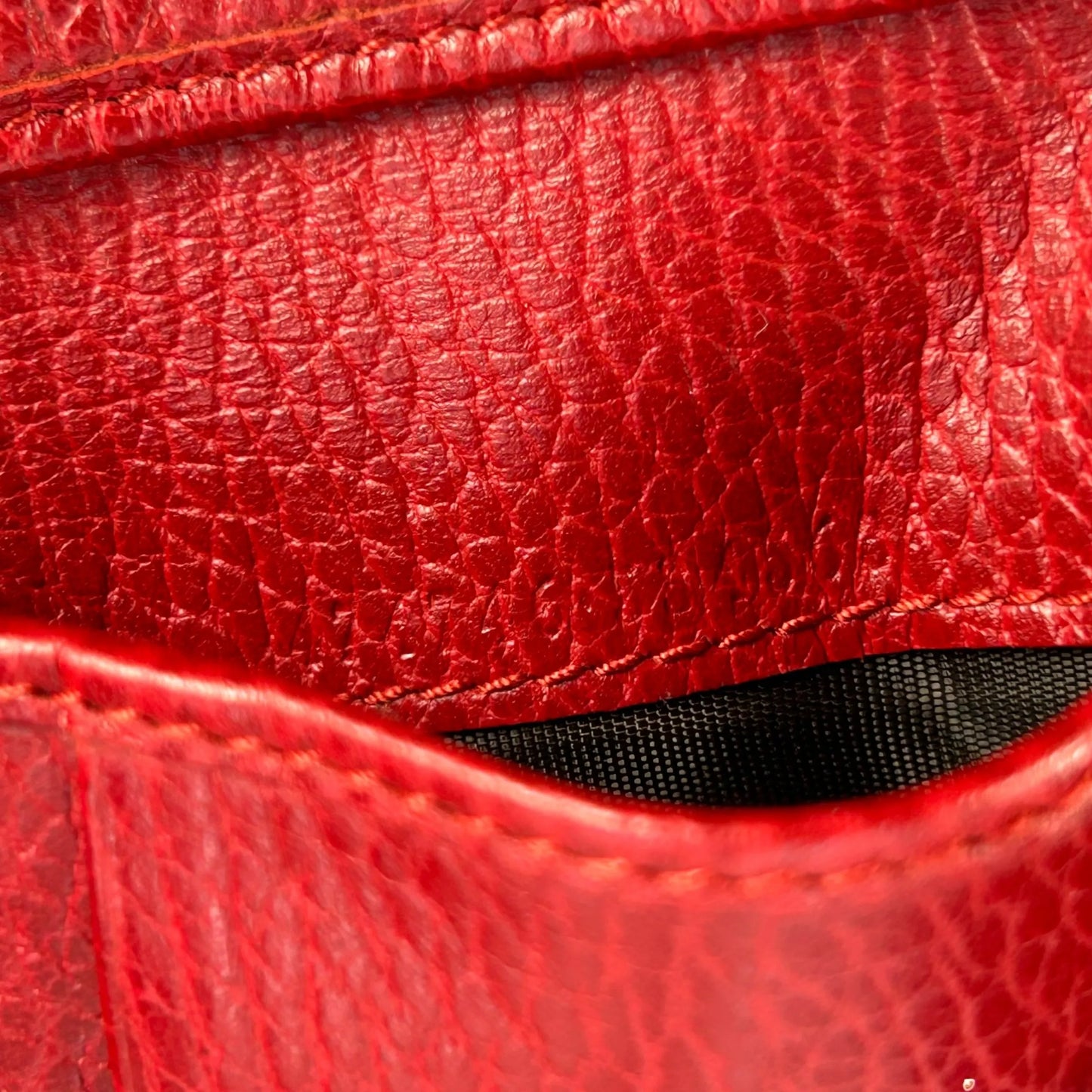 GUCCI GG Marmont Leather Trifold Compact Wallet - Red