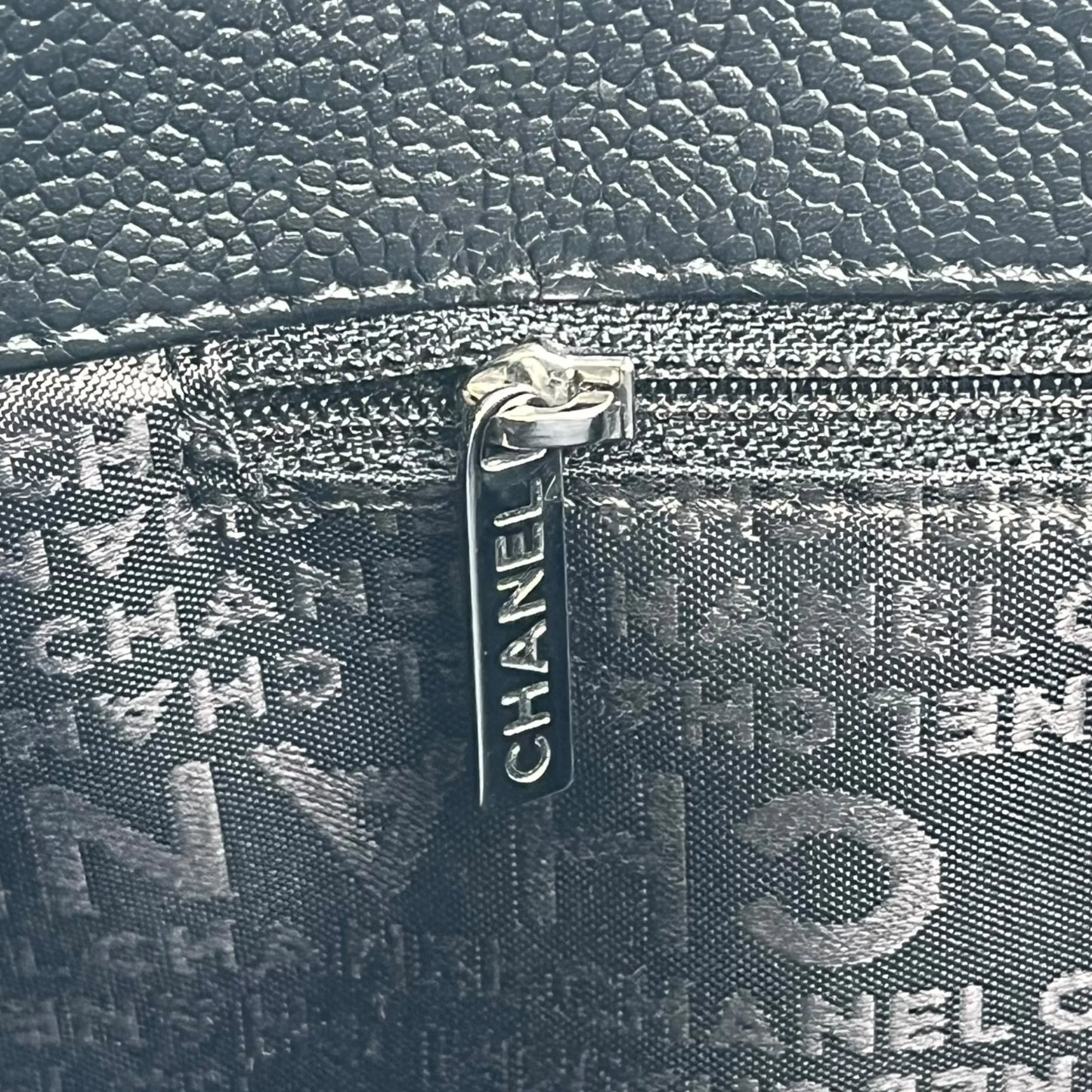 CHANEL Chocolate Bar Tote Bag - Black