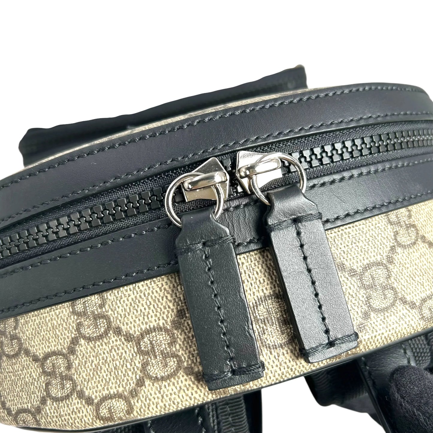 GUCCI GG Supreme Canvas Small Backpack - Beige Black