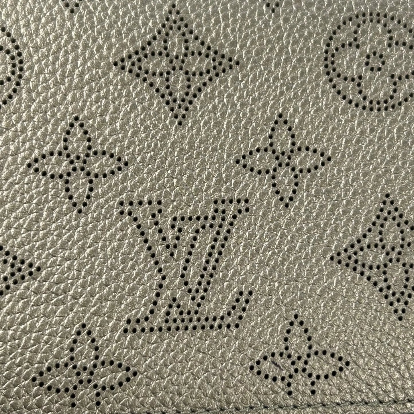 Louis Vuitton Monogram Mahina Long Wallet - Silver