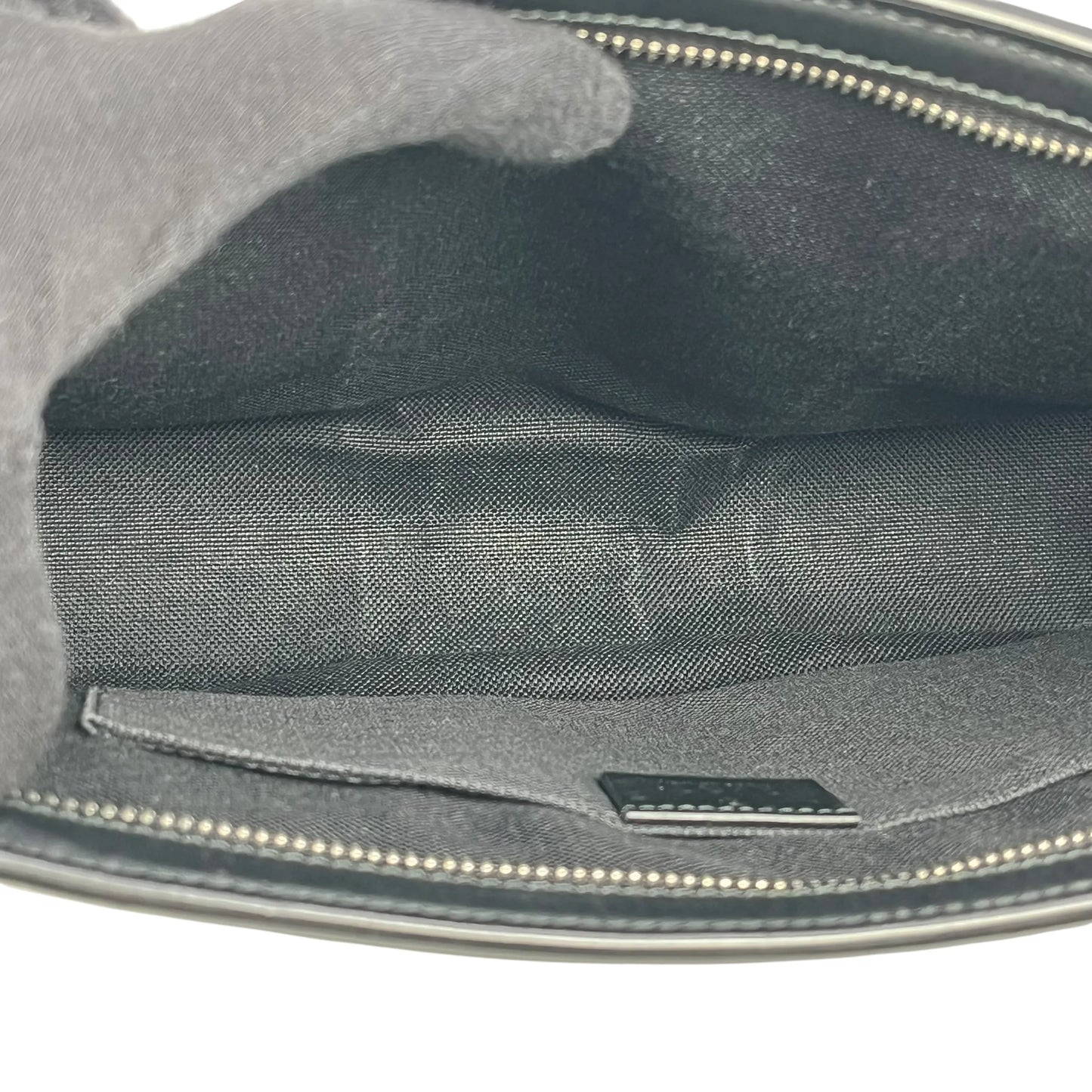 GUCCI GG Supreme Web Clutch Bag - Black