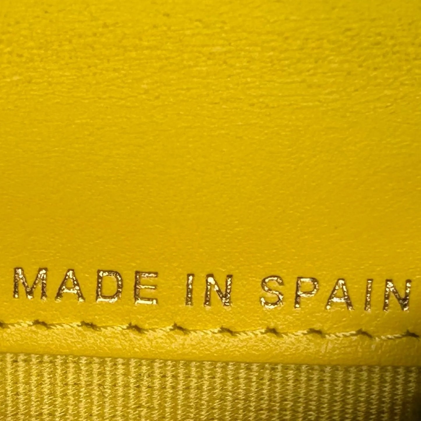 CHANEL Materasse Small Compact Wallet - Yellow