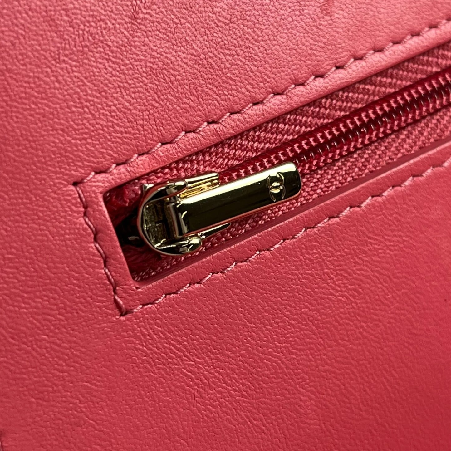 CHANEL Materasse Lamb Skin Chain Wallet - Pink