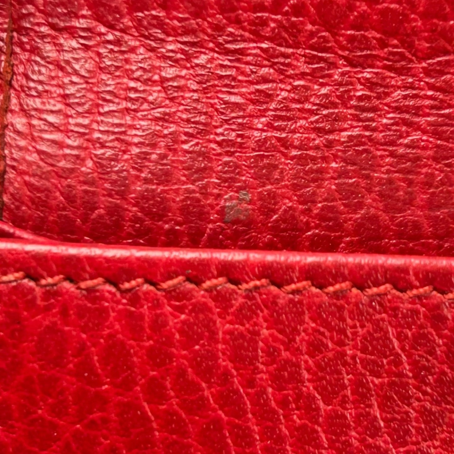 GUCCI GG Marmont Compact Wallet - Red