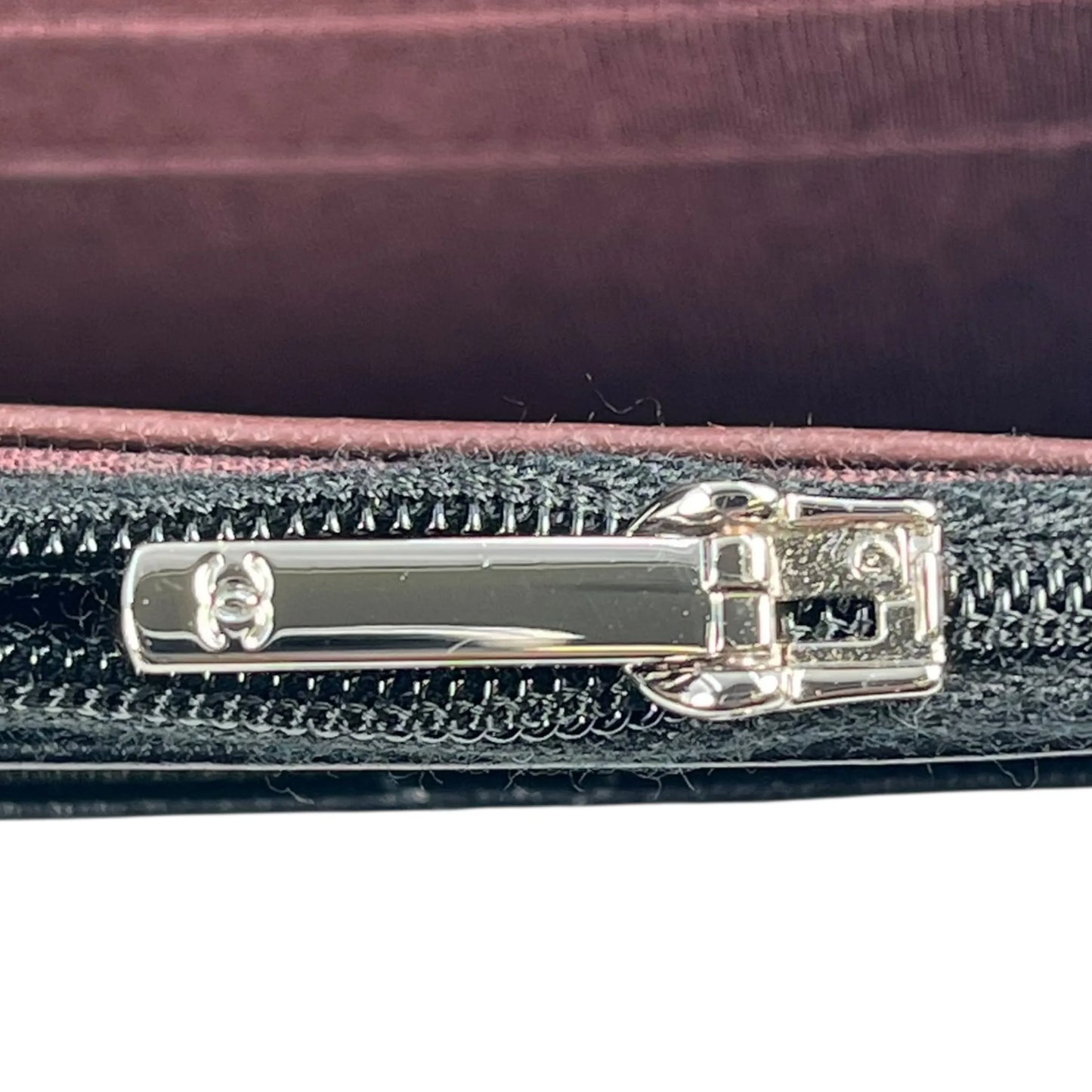 CHANEL Matelasse Lamskin Chain Wallet - Black