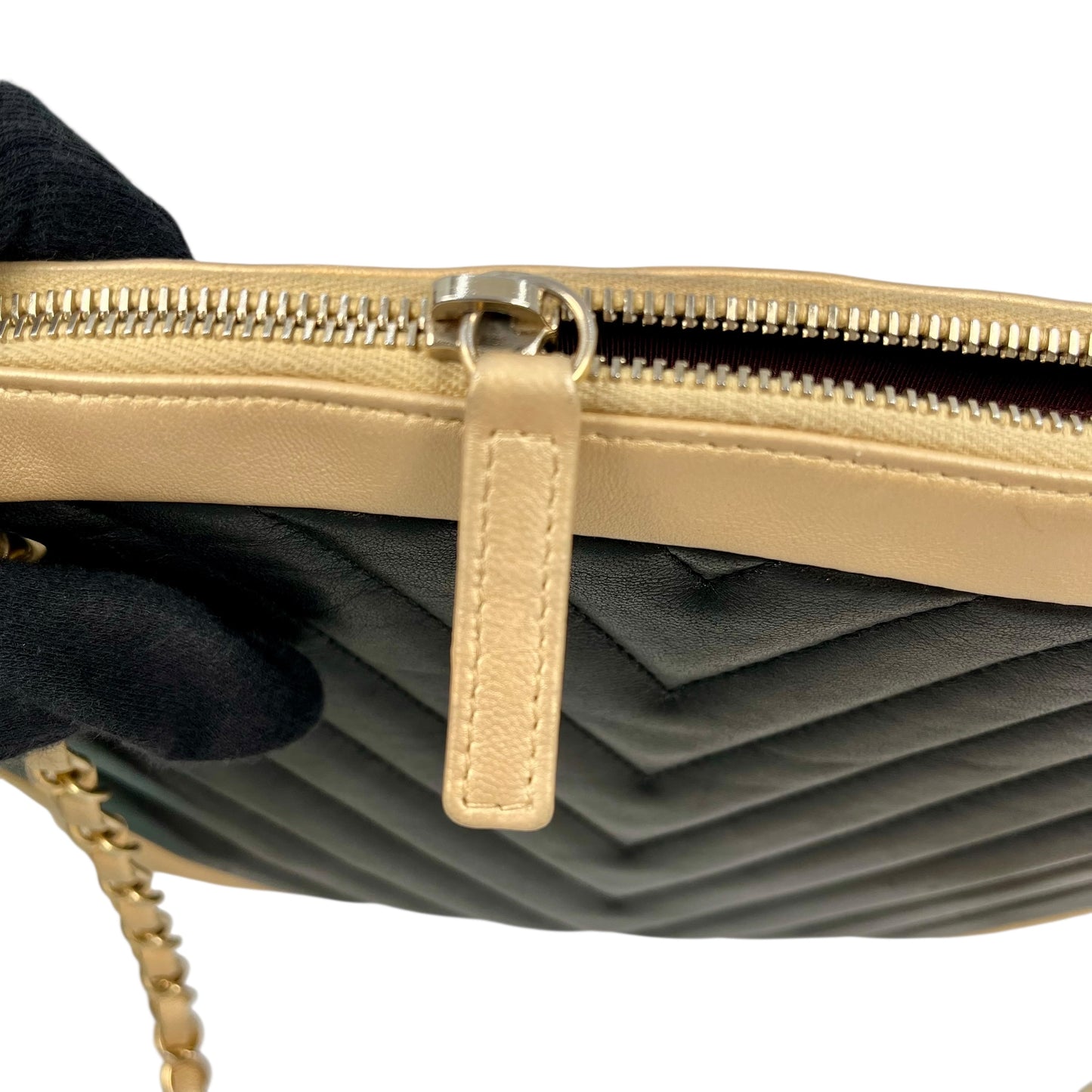 CHANEL Chevron V-Stitch Coco Mark Hand Bag