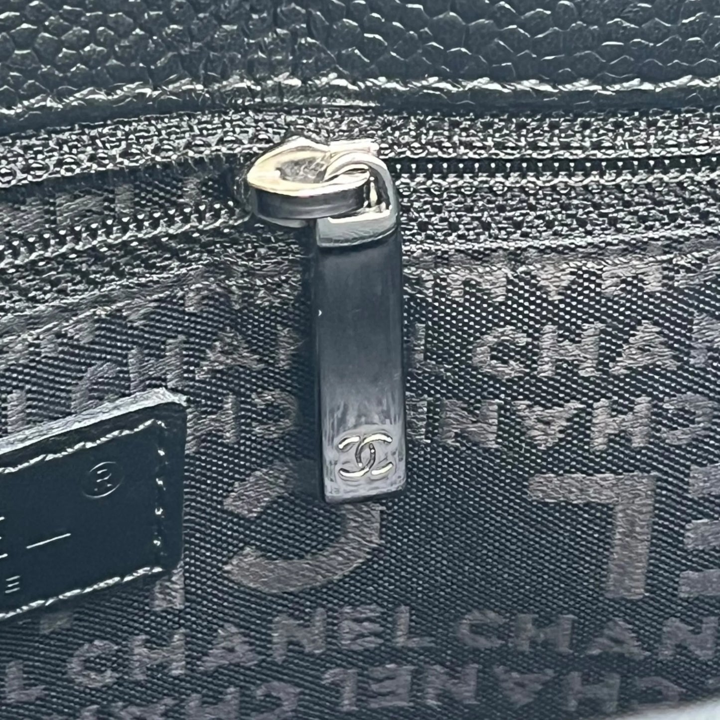 CHANEL Chocolate Bar Tote Bag - Black