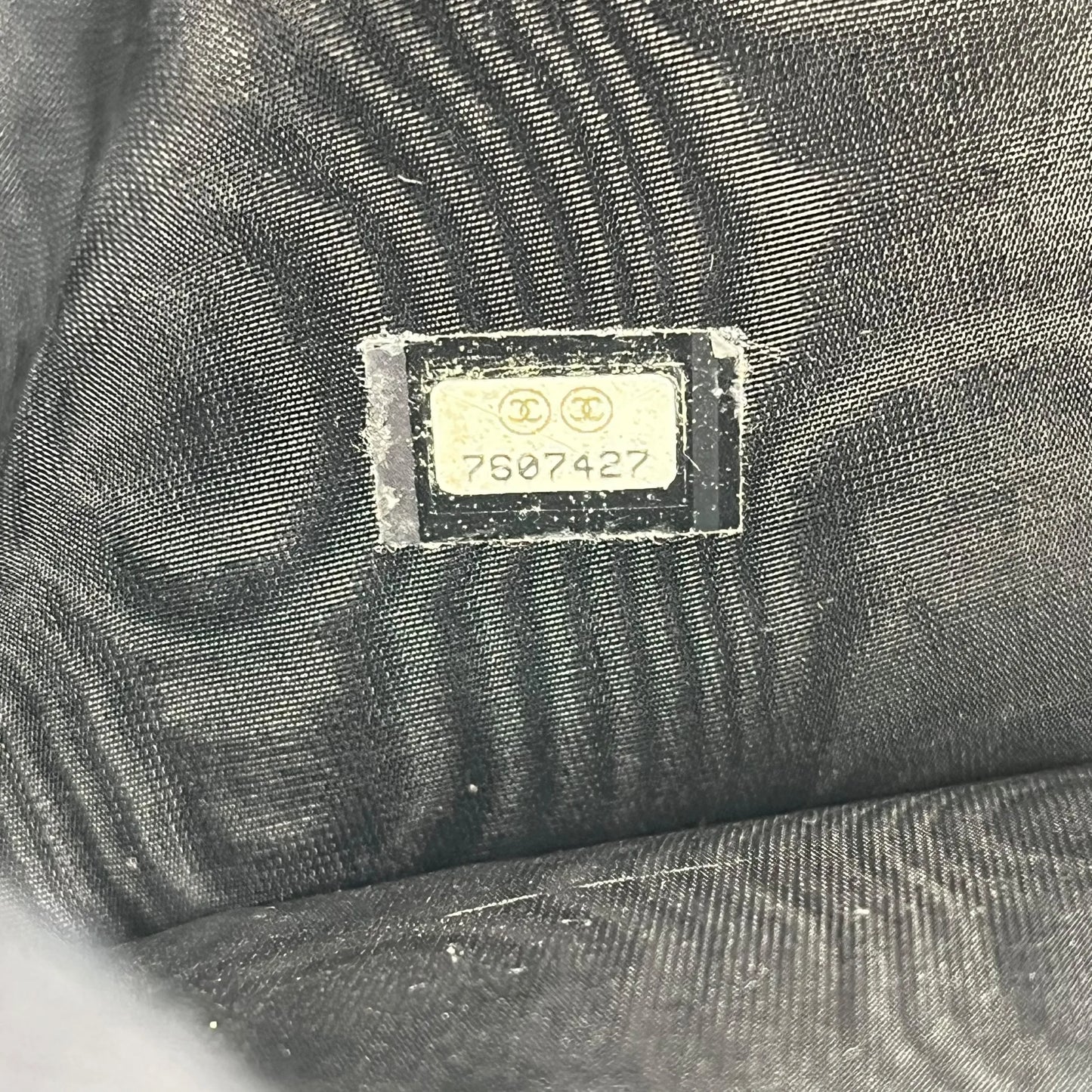 CHANEL Coco Mark Compact Wallet - Black