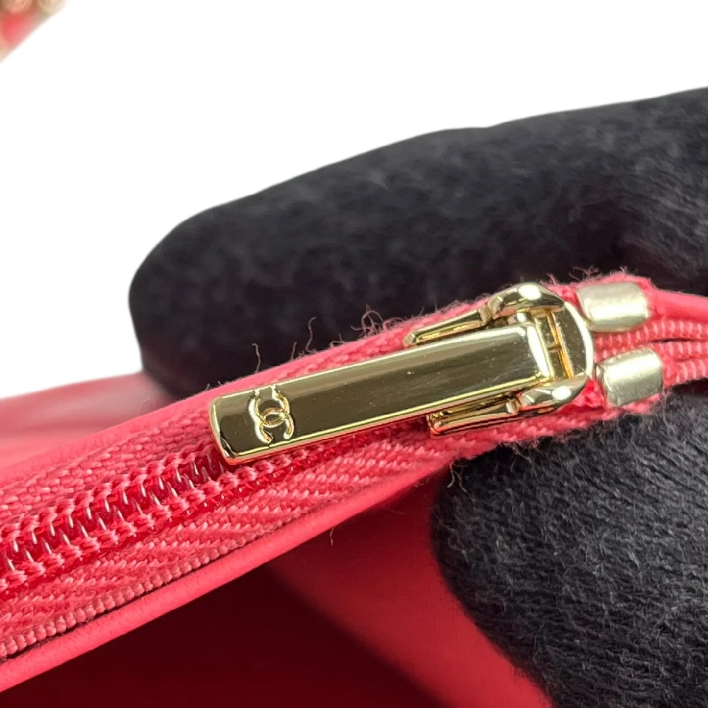 CHANEL Materasse Lamb Skin Chain Wallet - Pink