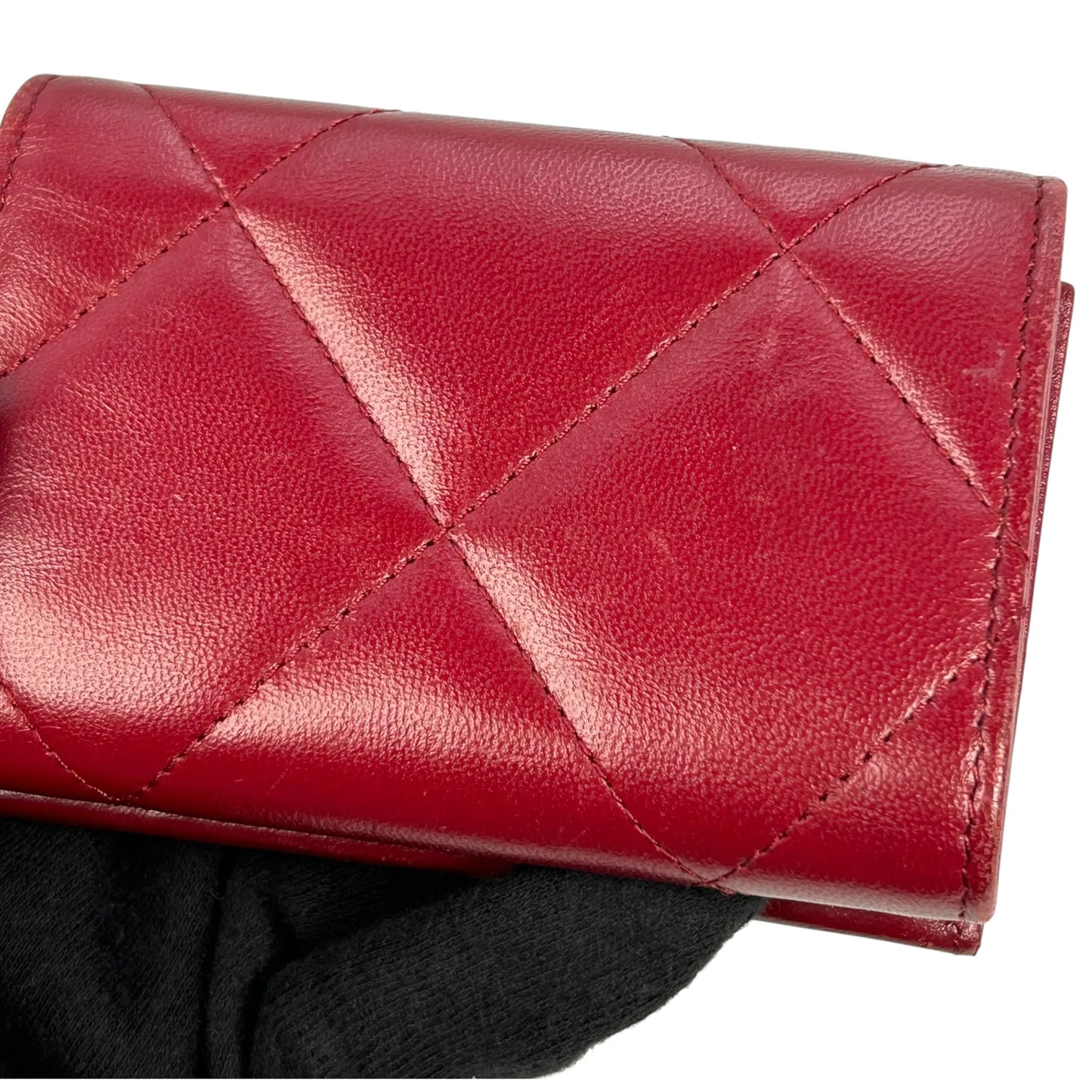 CHANEL Materasse Chanel 19 Compact Wallet - Red