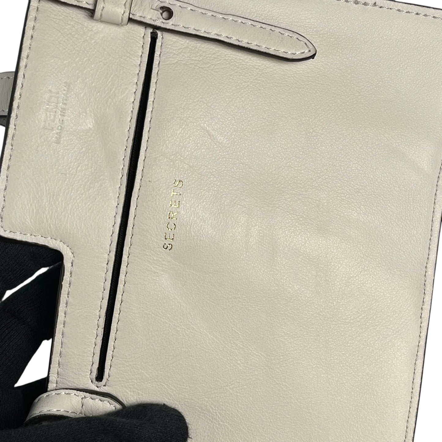 FENDI Phone Case Shoulder Bag - White