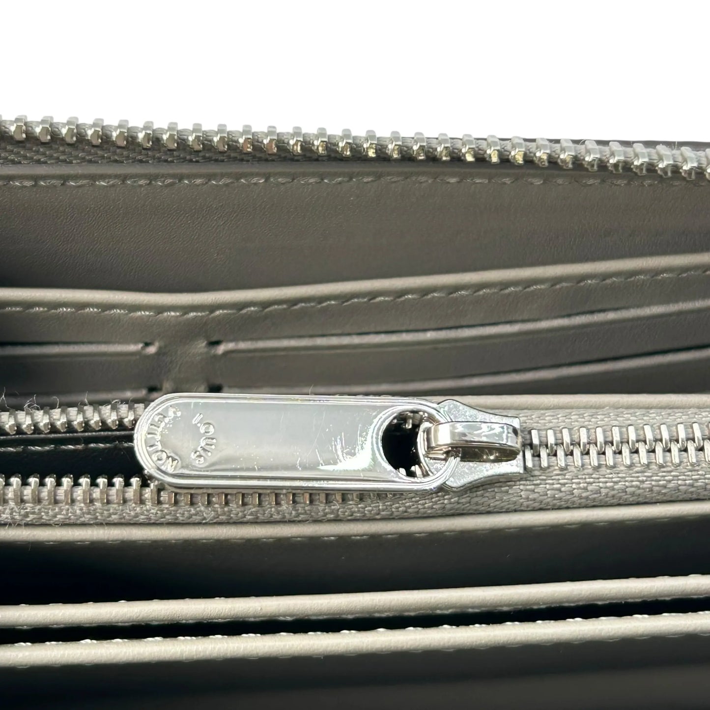 Louis Vuitton Monogram Mahina Long Wallet - Silver