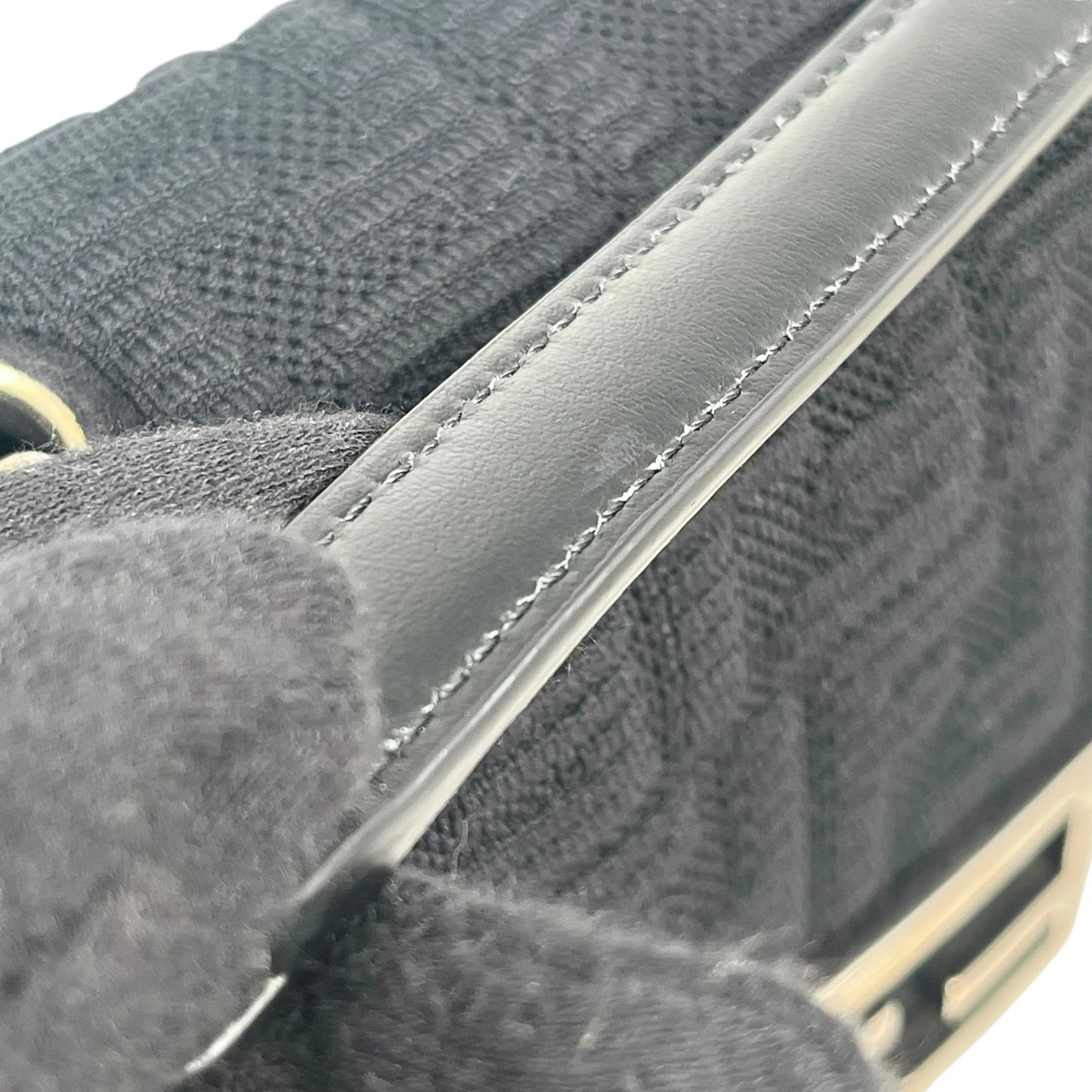 FENDI Mesh Technical Knit Baguette Chain Shoulder Bag - Black