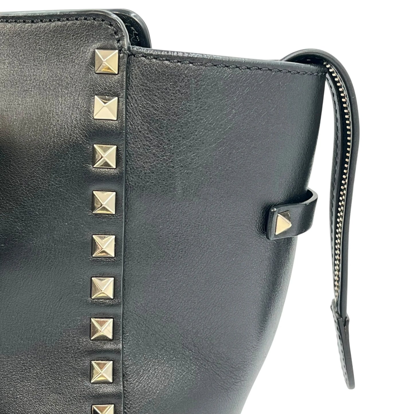 Valentino Garavani Rockstud Hand Bag Shoulder Bag - Black