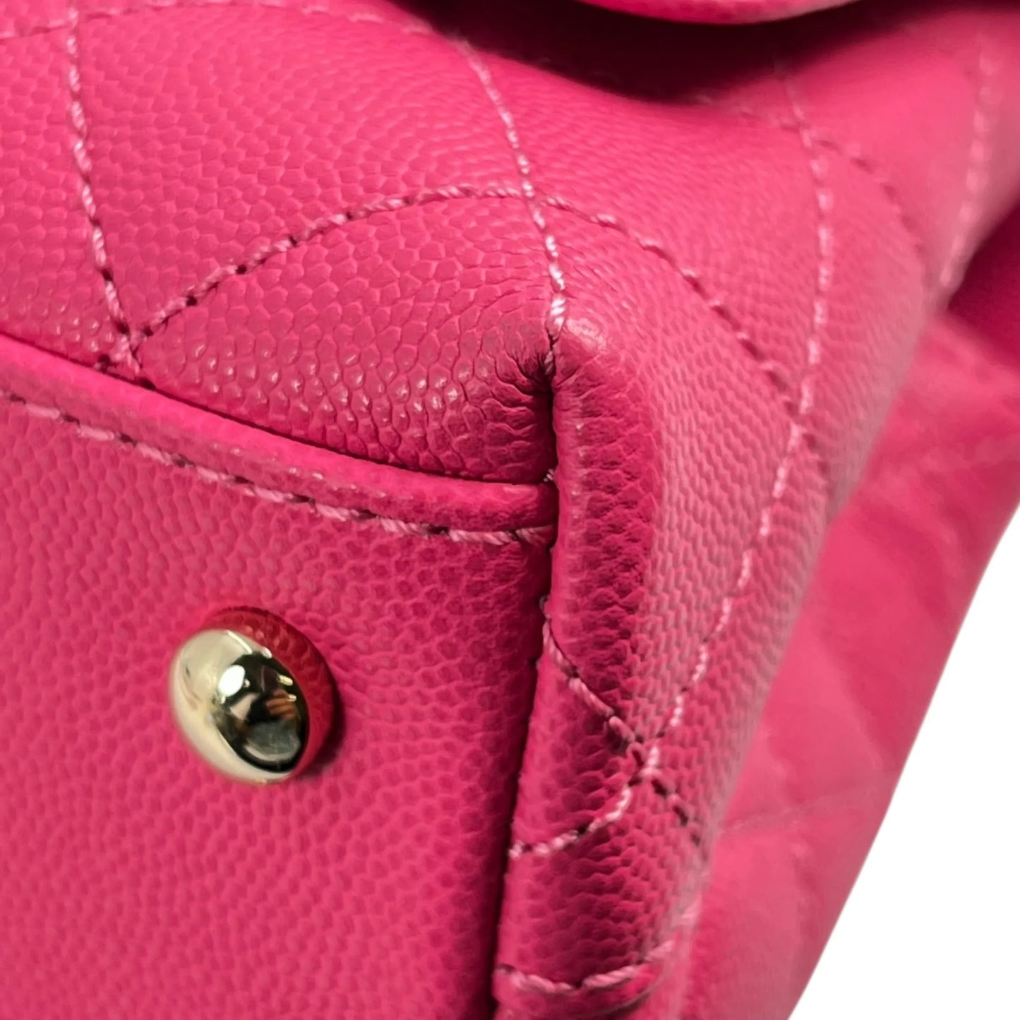CHANEL Coco Handle 19XXS Caviar Skin Hand Bag - Pink