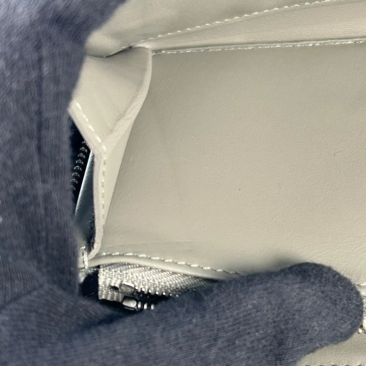 Louis Vuitton Monogram Mahina Long Wallet - Silver