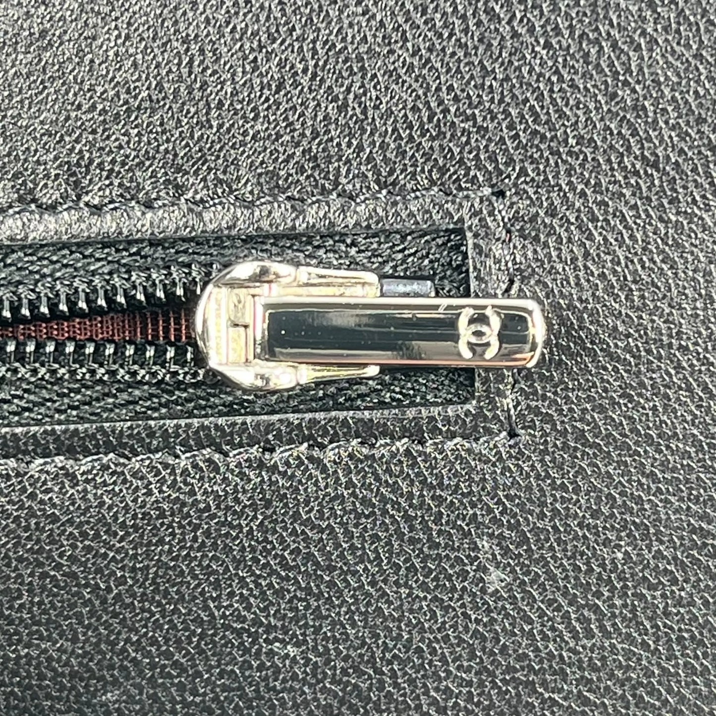 CHANEL Matelasse Lamskin Chain Wallet - Black