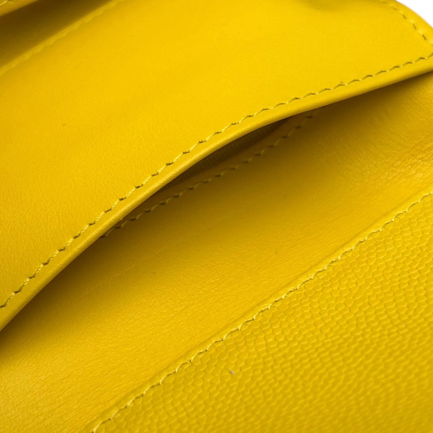 CHANEL Materasse Small Compact Wallet - Yellow