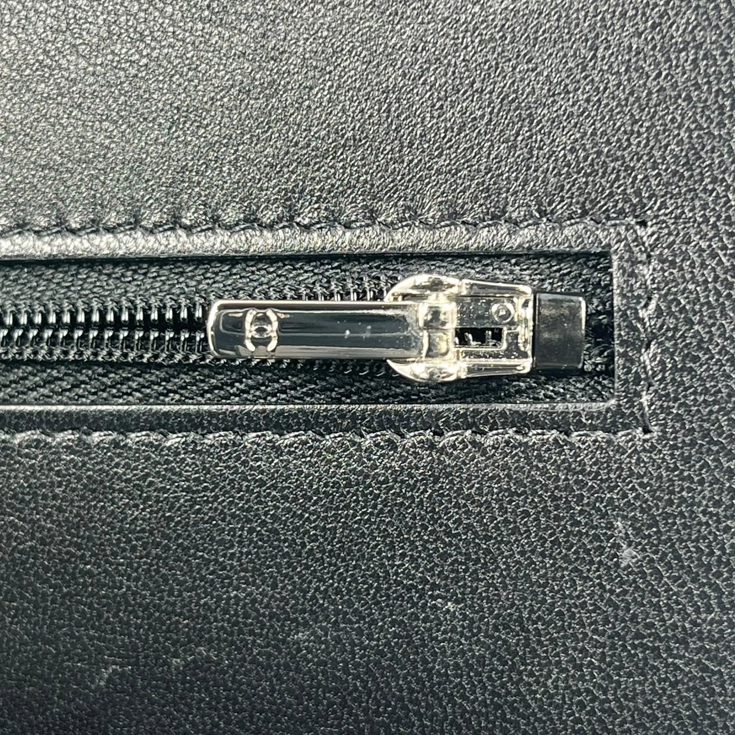CHANEL Matelasse Lamskin Chain Wallet - Black