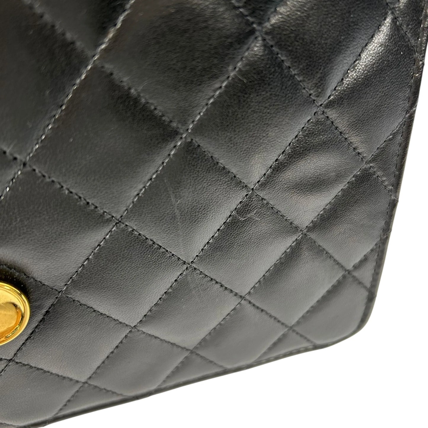 CHANEL Matelasse Lambskin Chain Shoulder Bag - Black