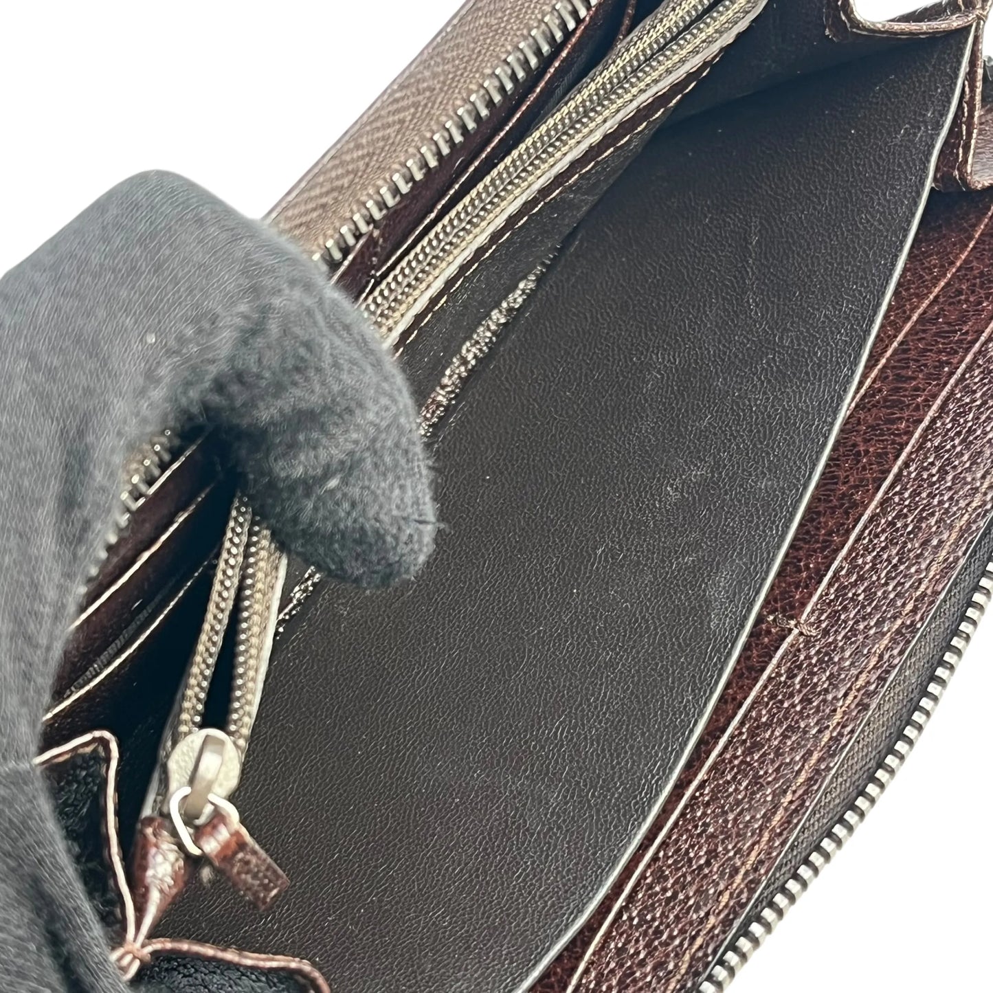 GUCCI Guccissima Round Zipper Long Wallet - Brown
