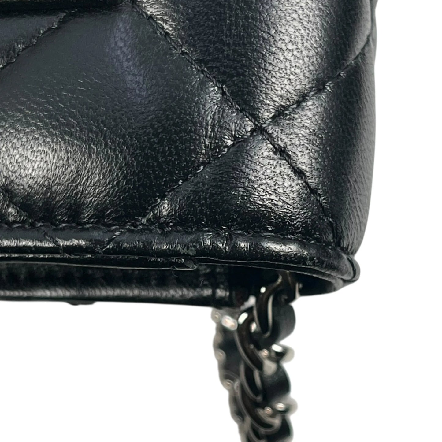 CHANEL Matelasse Lamskin Chain Wallet - Black