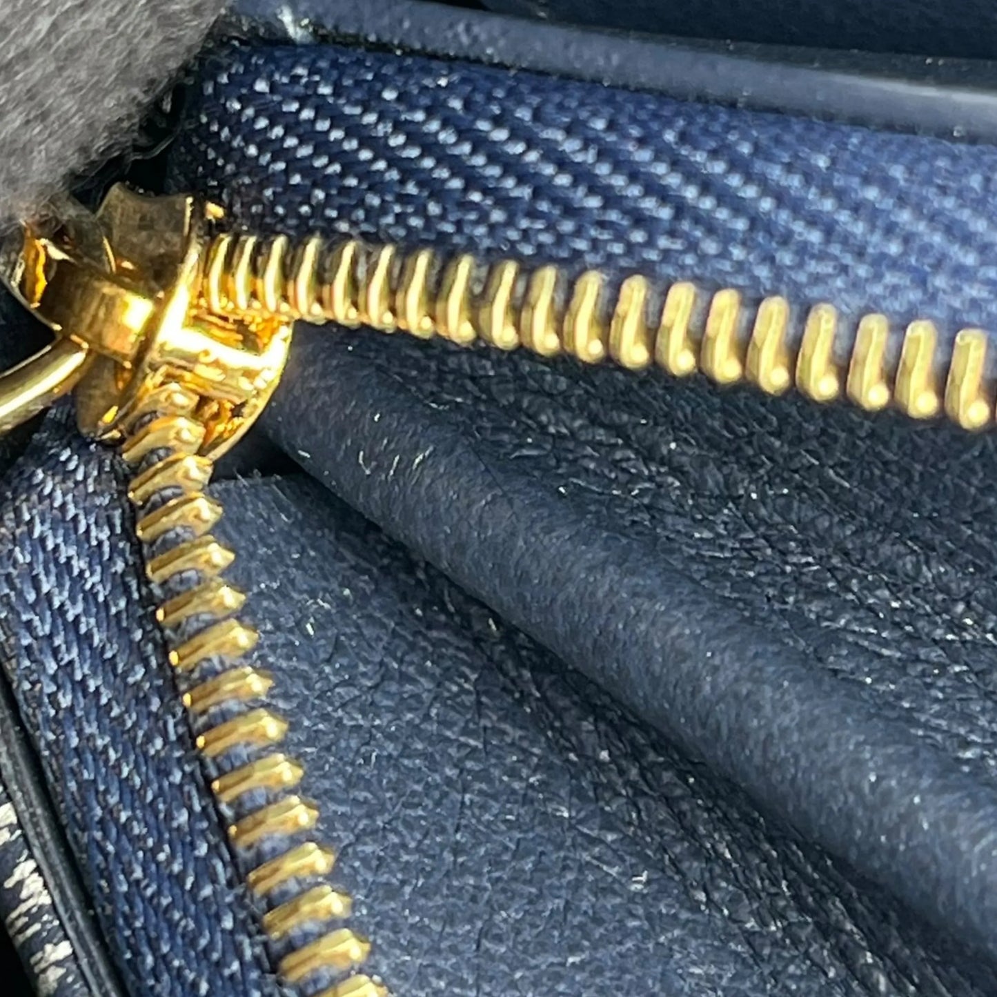 LOUIS VUITTON Portefeuille Lou Monogram Compact Wallet - Navy